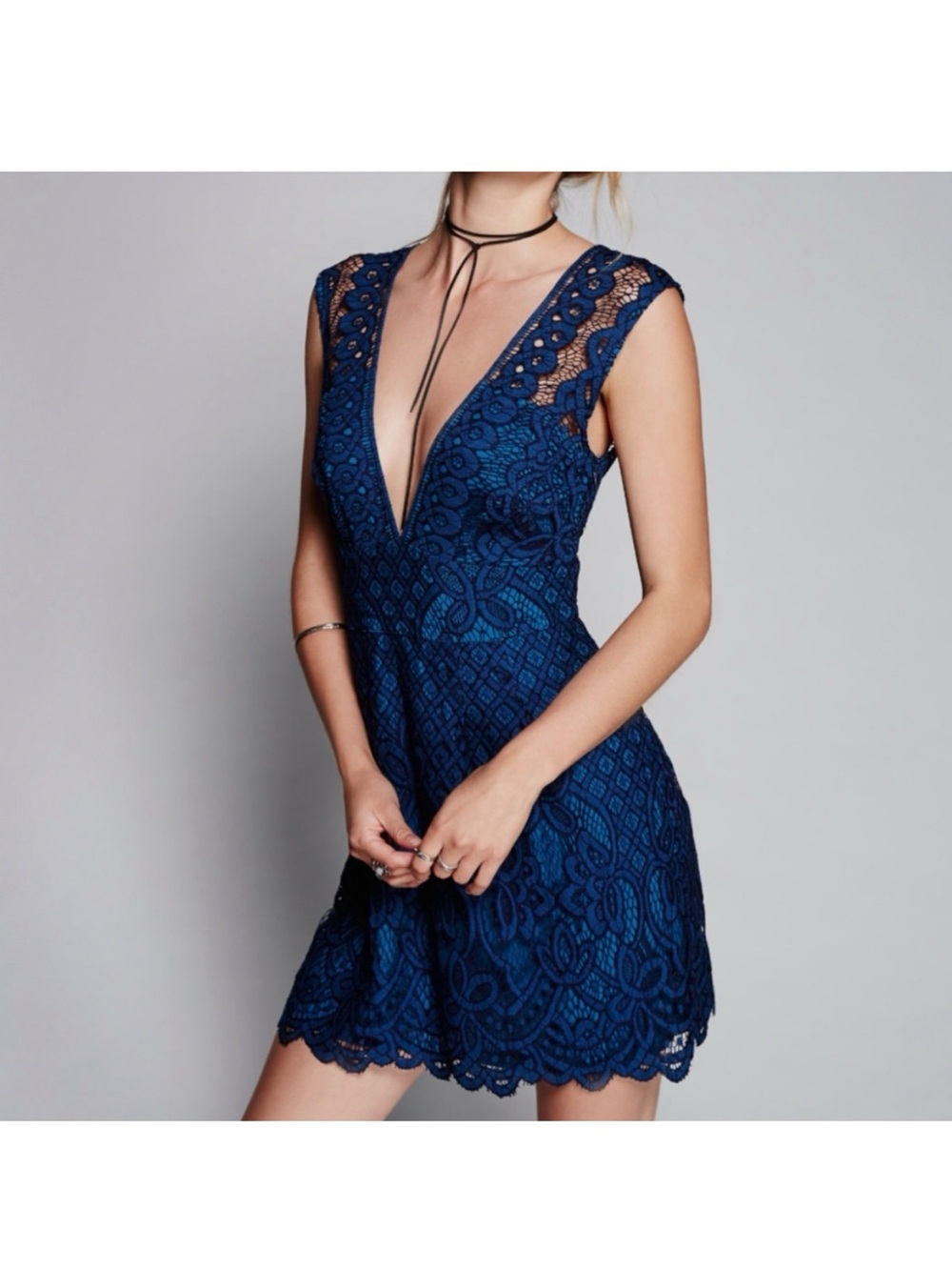 Free People Deep V-Neck Sapphire Blue Teal Lace Mini Dress Urban Outfitters T
